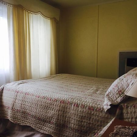 Hostal Dona Irma Punta Arenas Exterior photo