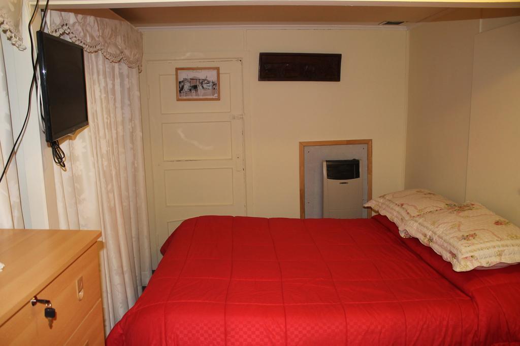 Hostal Dona Irma Punta Arenas Room photo
