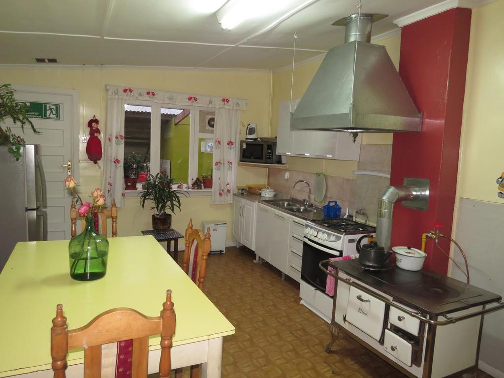 Hostal Dona Irma Punta Arenas Exterior photo